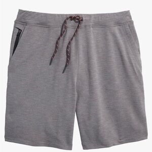 vineyard vines Men's On-The-go Knit Short Small NWT